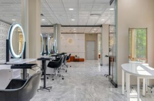 Naks Beauty Salon & Wllness Clinic