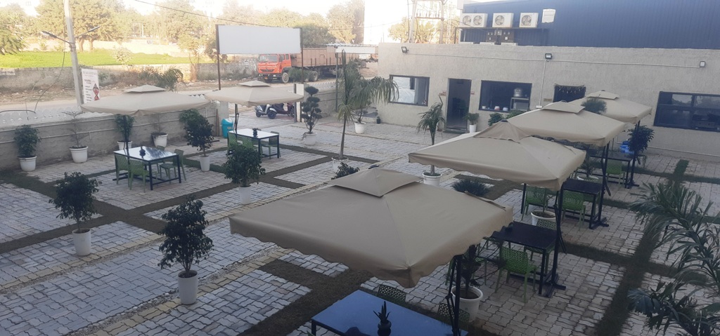 Cafe, Restaurant & Hotel